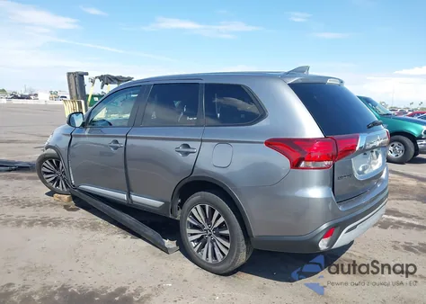 2020 Mitsubishi Outlander Se/Sel/Le z USA, uszkodzony, nr VIN JA4AZ3A38LZ044519